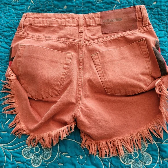 OneTeaspoon Burnt Jean Shorts -22 - Picture 5 of 9